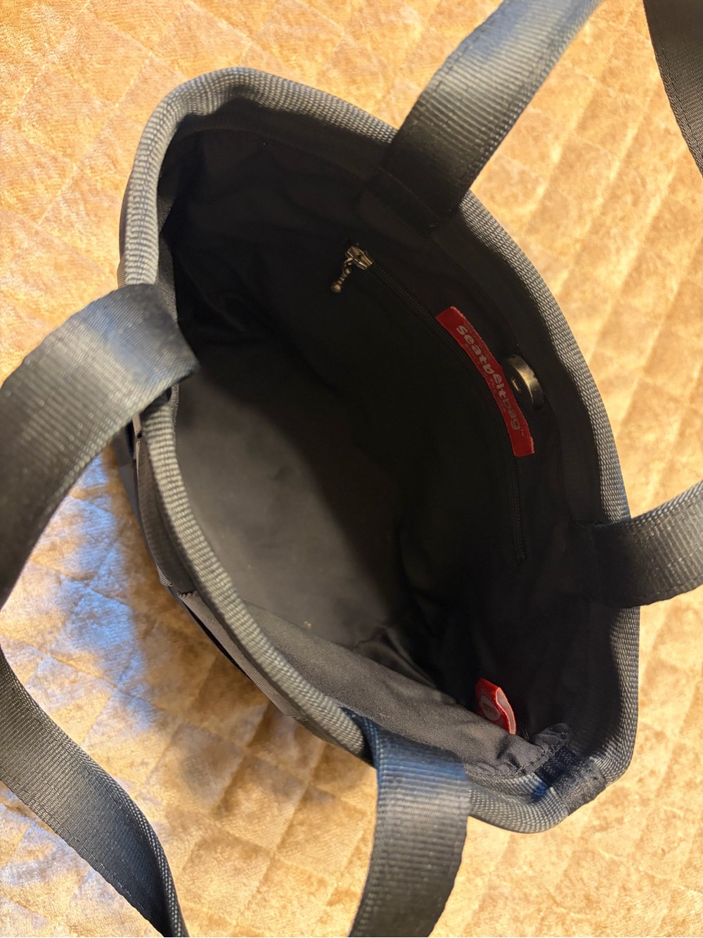 Harvey’s Seatbelt Black Mini Tote Bag - Picture 2 of 4